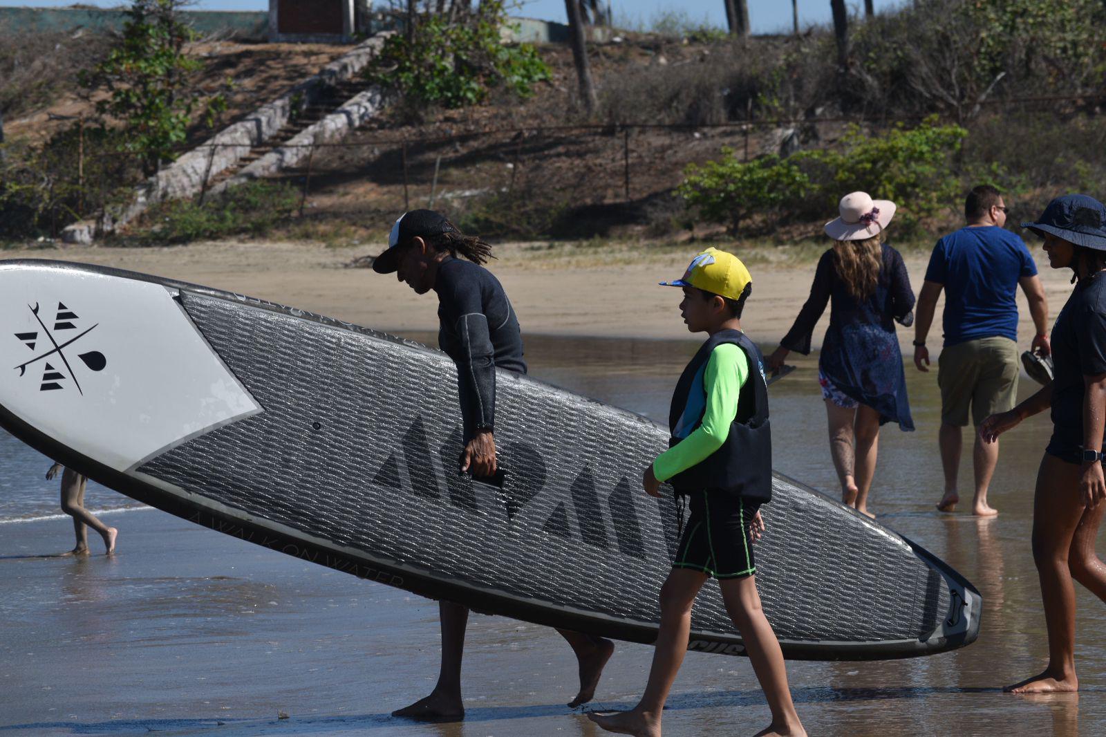 $!Fomentan inclusión y unión familiar a través del surfing