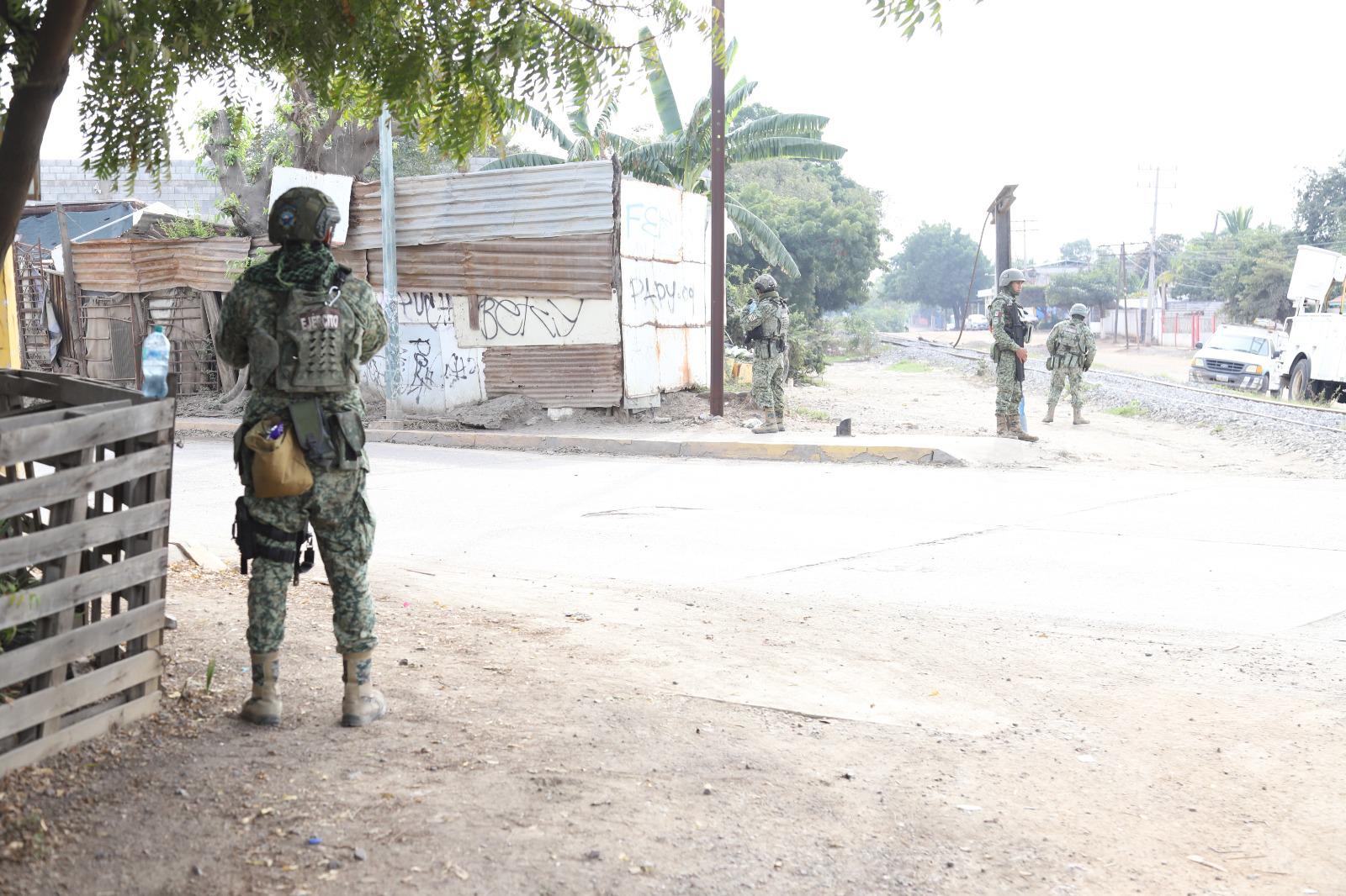 $!Se despliegan elementos del Ejército en puntos estratégicos de Mazatlán como refuerzo de seguridad