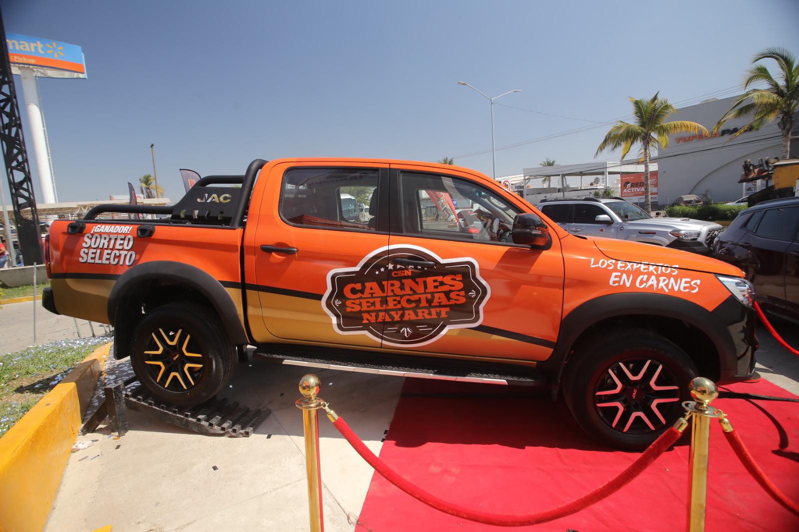 $!Carnes Selectas Nayarit abre su cuarta sucursal en Mazatlán con fiesta y premios