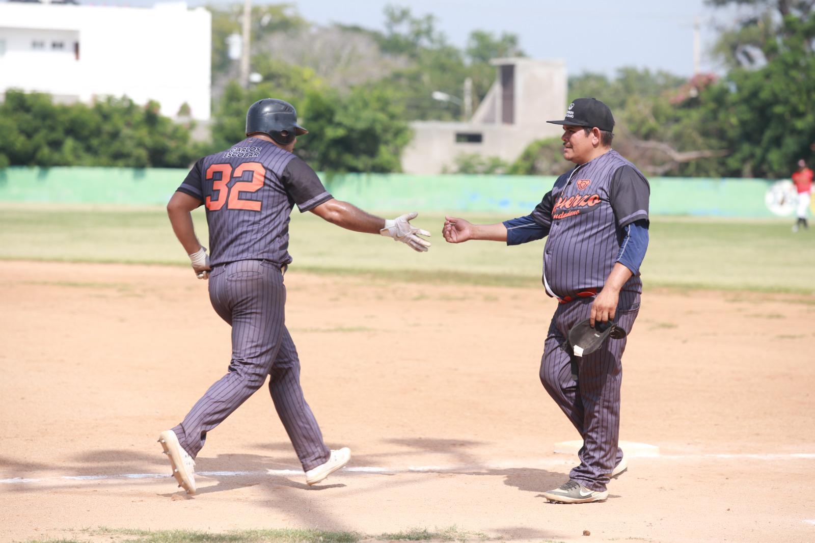 $!Pollería Catalina y Esfuerzo Ciudadano definirán al campeón