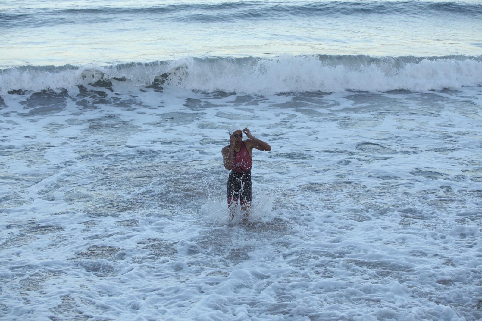 $!Atletas mazatlecos cumplen con etapa zonal de Acuatlón