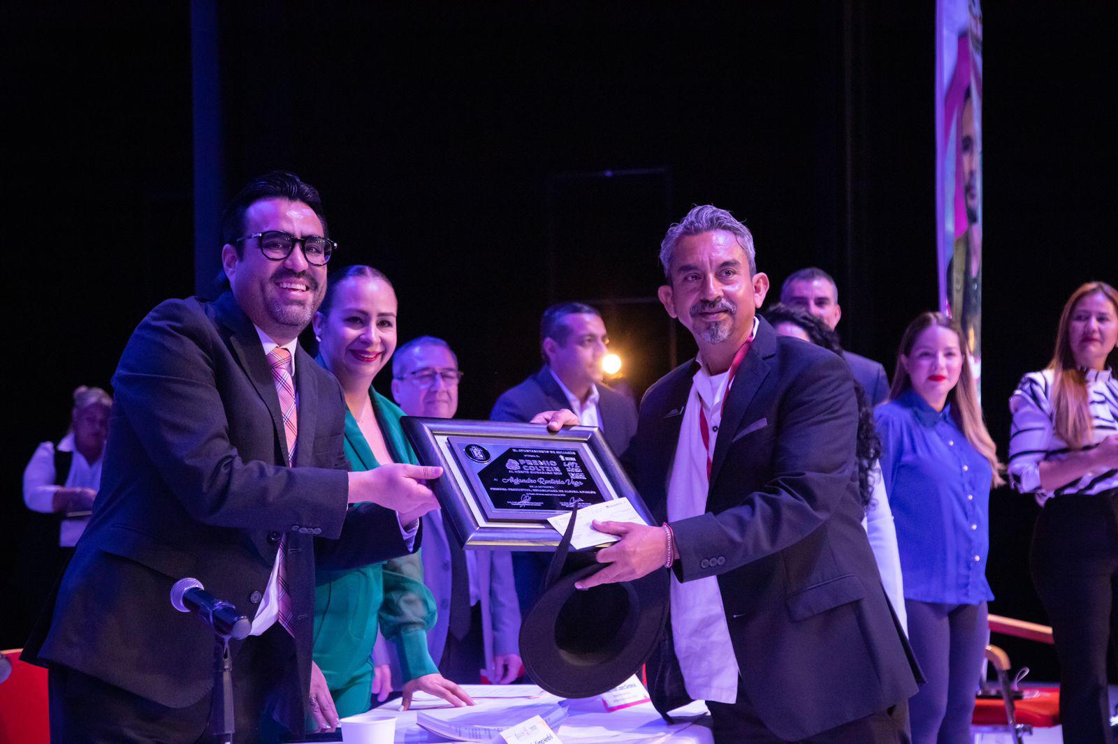 $!Premian a culiacanenses destacados con Premio Coltzin al Mérito Ciudadano 2023