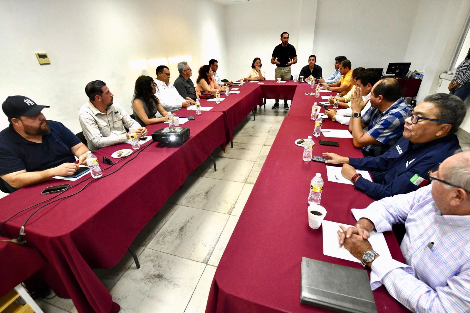 $!Analizan especialistas acciones para atender los daños del malecón de Mazatlán
