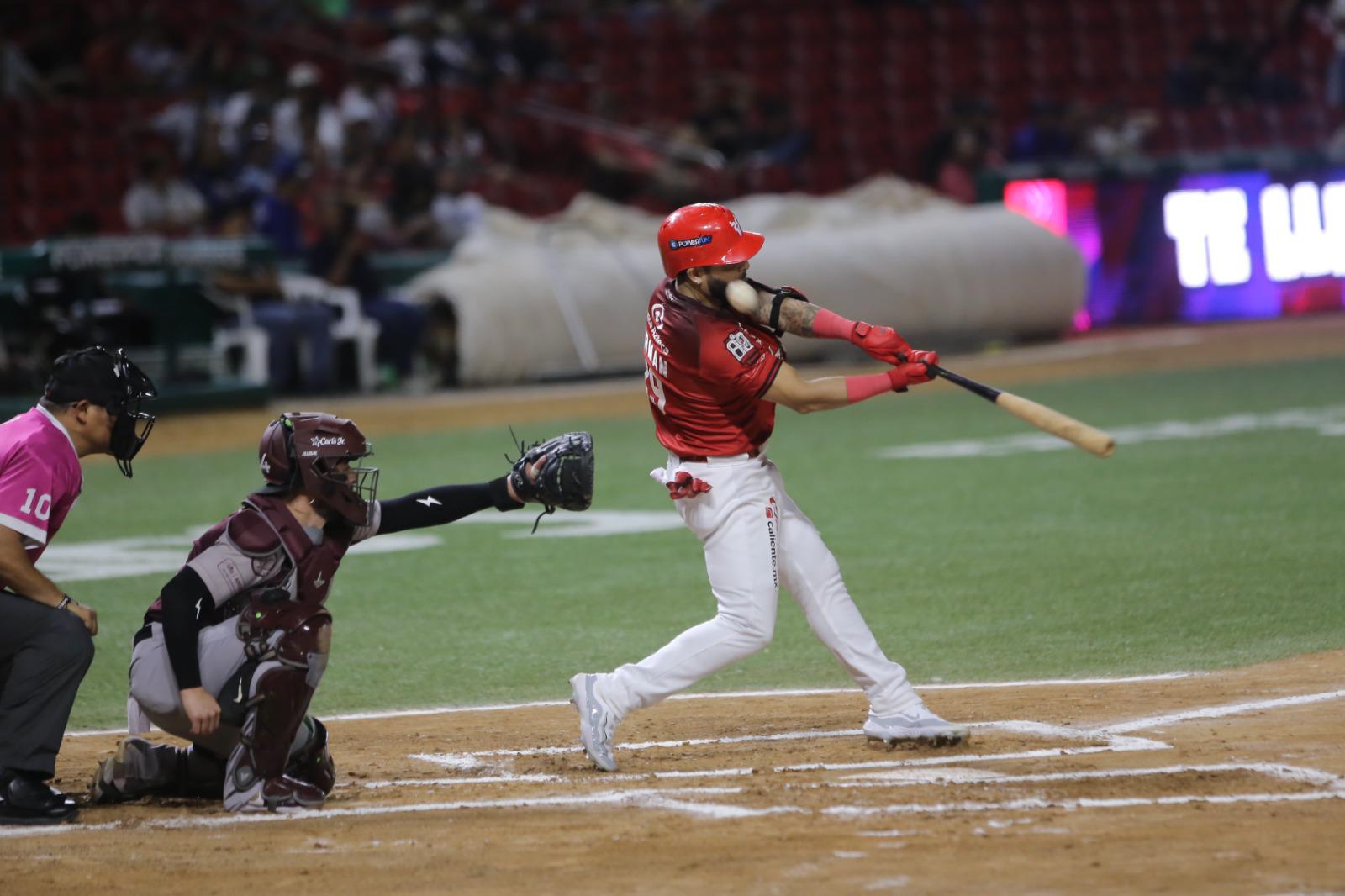 $!Urquidy guía a Venados al triunfo sobre Tomateros para igualar la serie