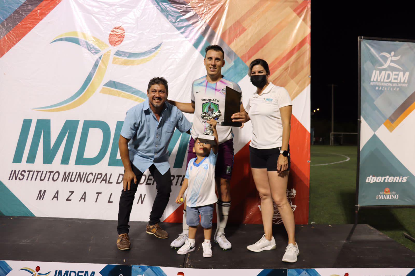 $!Jumapam FC levanta el título del futbol de Primera Fuerza de Mazatlán