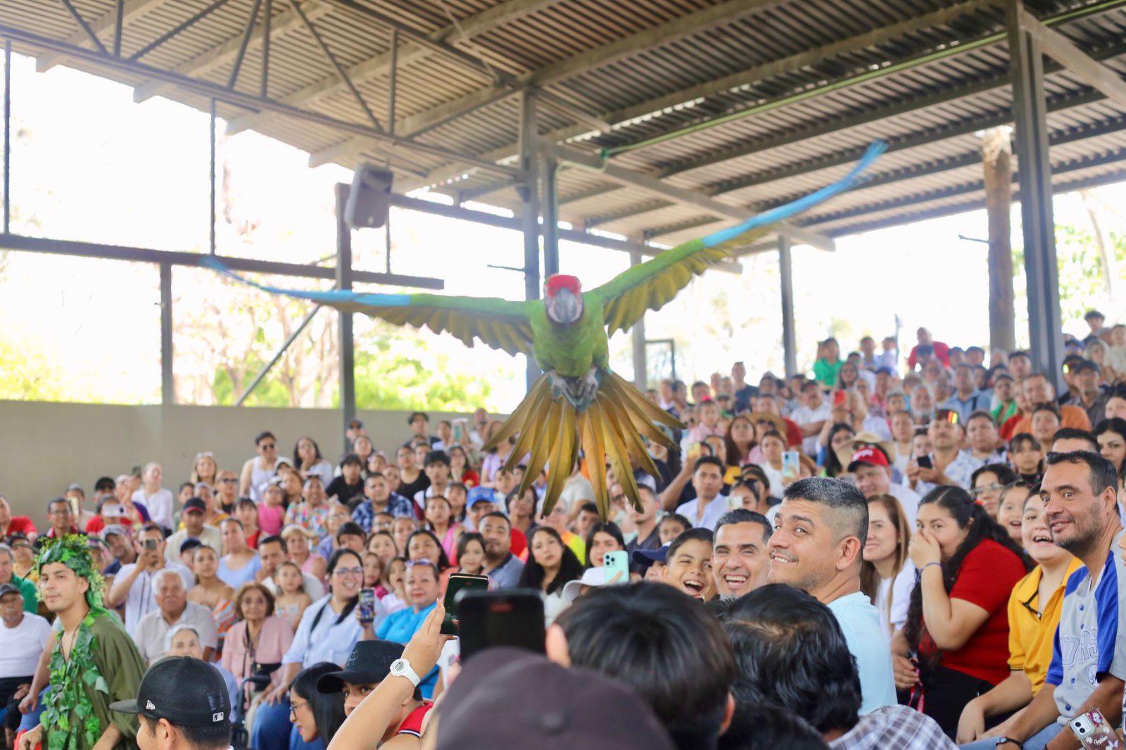$!Hijos de trabajadores de Noroeste celebran el Día del Niño con una ‘exploración’ en el Gran Acuario de Mazatlán