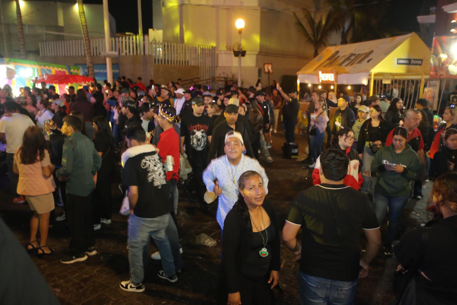 $!Olas Altas no descansa en el último día del Carnaval de Mazatlán