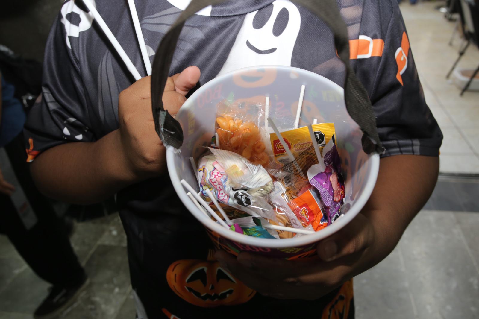 $!Monstruos y fantasmas disfrutan de un divertido Halloween en Mazatlán