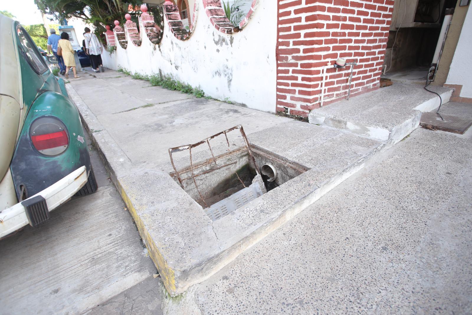 $!Exigen vecinos de fraccionamiento El Dorado que semáforos funcionen de manera correcta