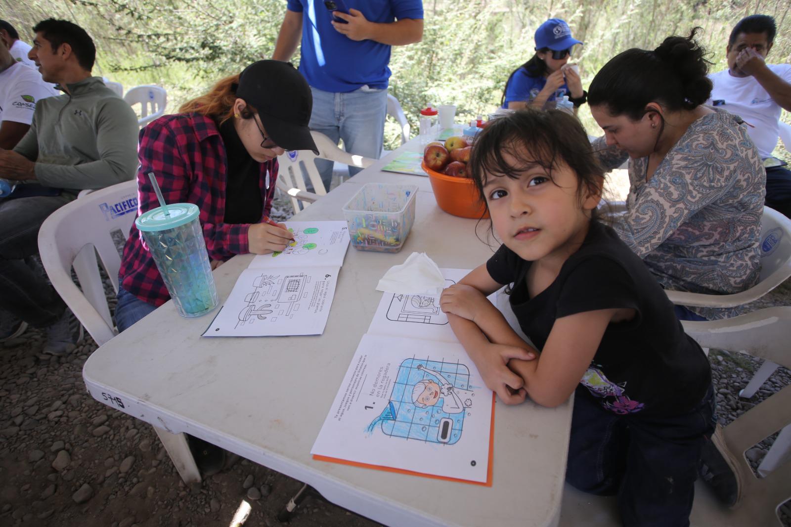 $!Recogen hasta 820 kilos de basura en jornada de limpieza en el río Presidio de Villa Unión