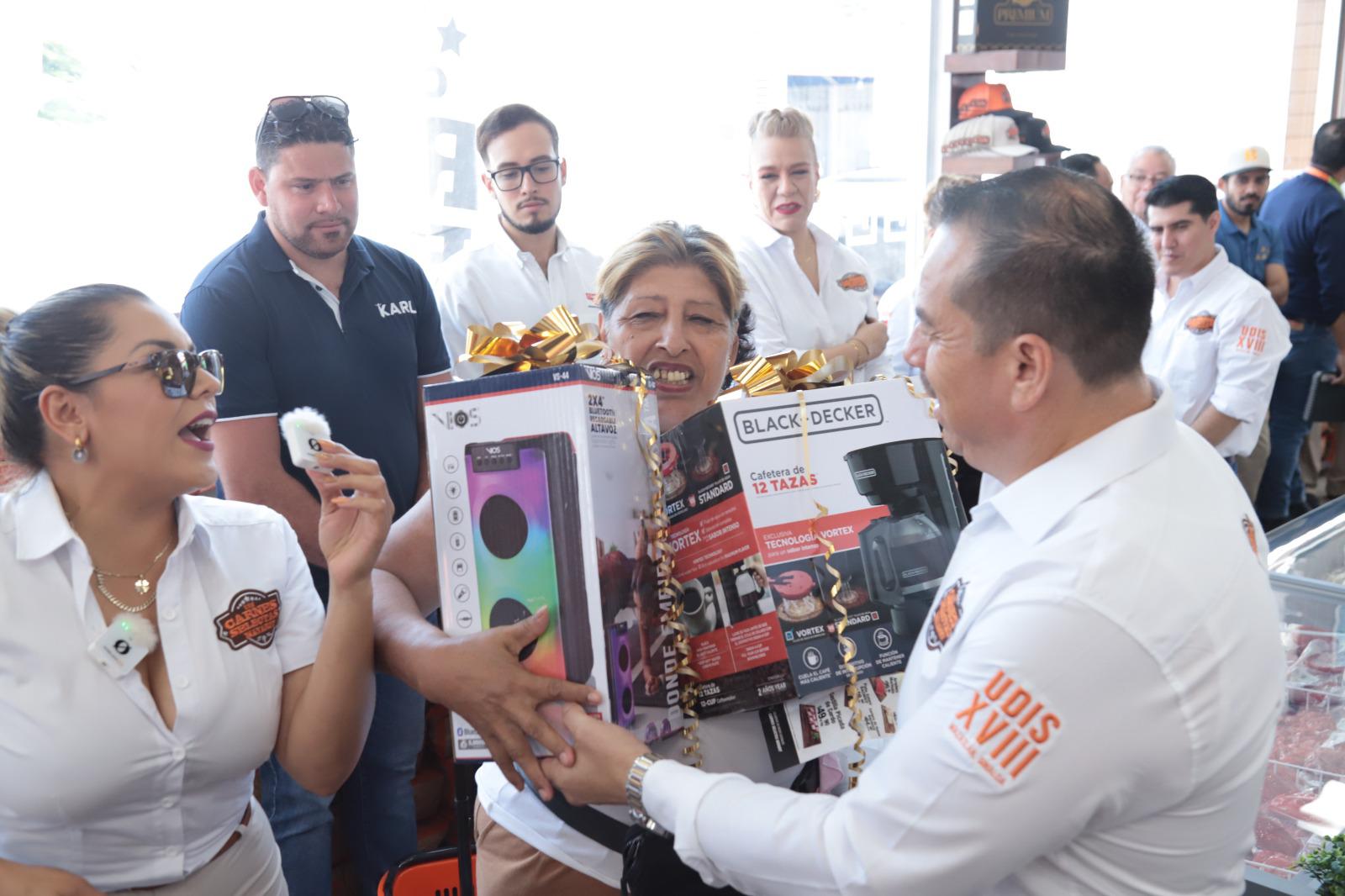 $!Celebran la llegada de la tercera sucursal de Carnes Selectas Nayarit en Mazatlán