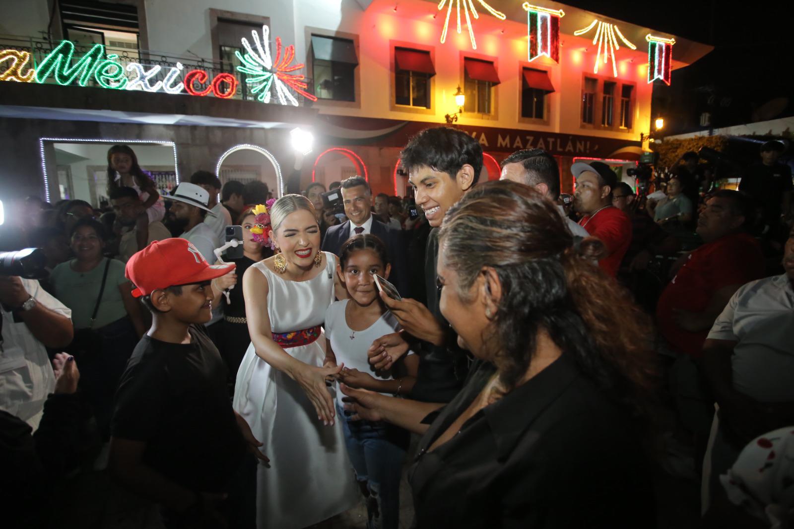 $!‘¡Vivan los desaparecidos!’: El grito que desafió la fiesta patria en Mazatlán