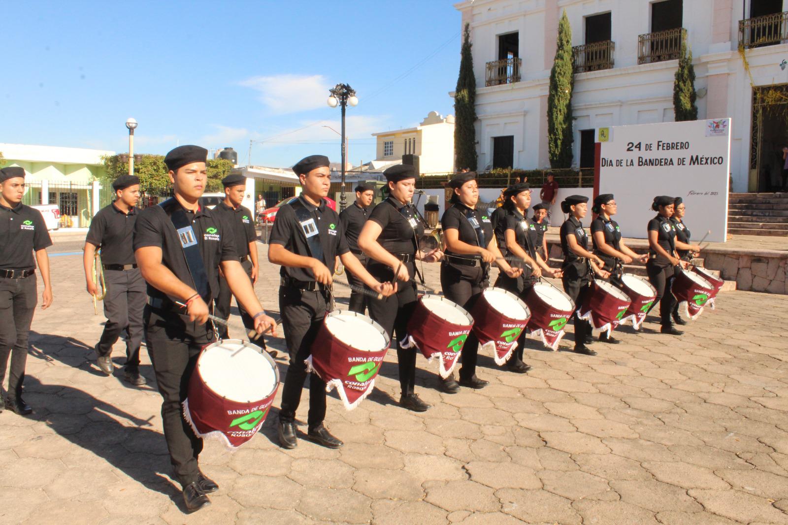 $!Desfilan en Rosario por el día de la Bandera