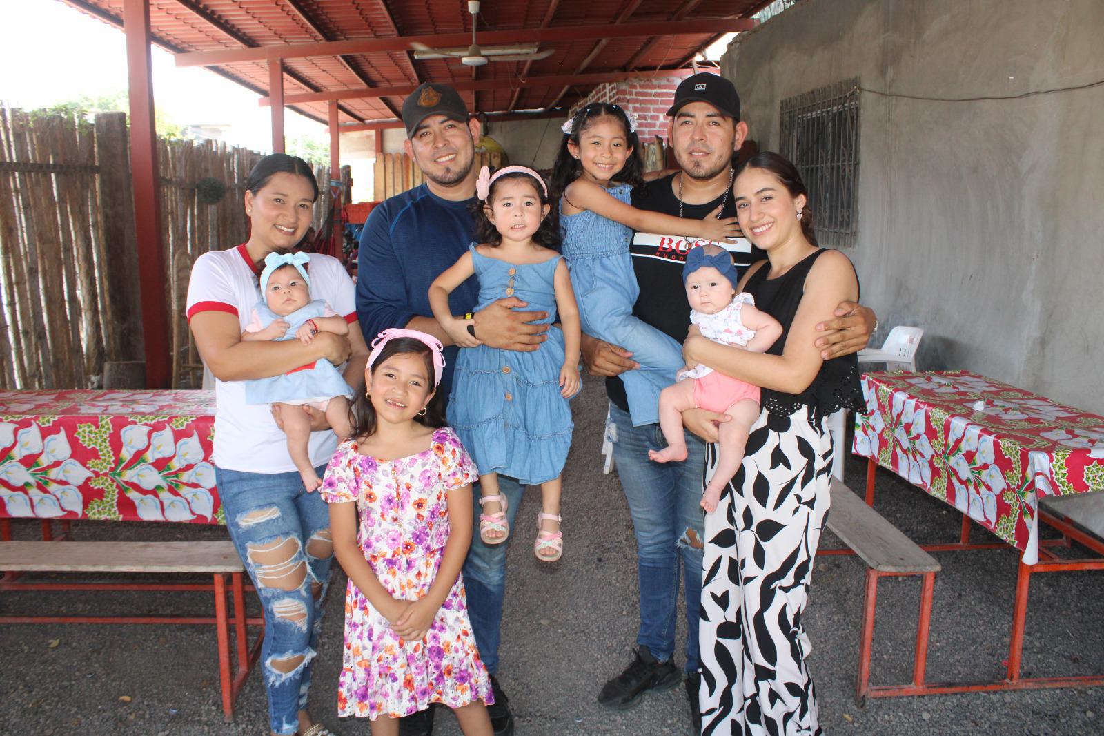 $!Enrique y Jesús celebran ser gemelos, emprendedores y padres