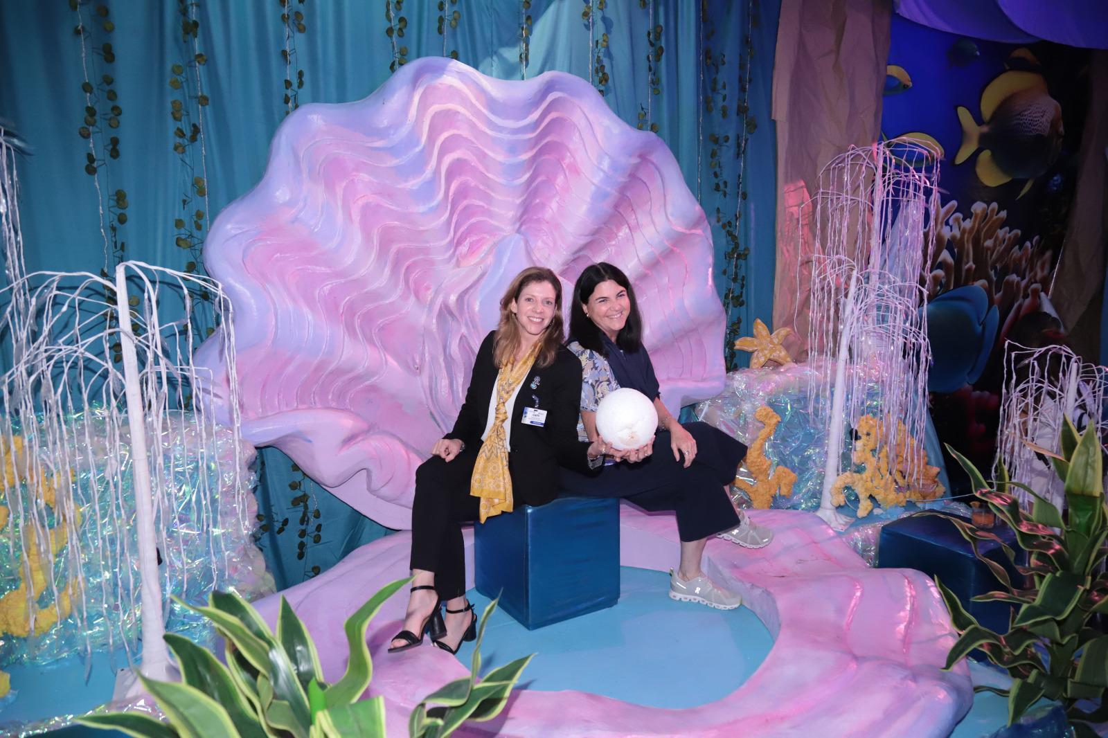 $!Catalina Camps y Cristy Castaldi.