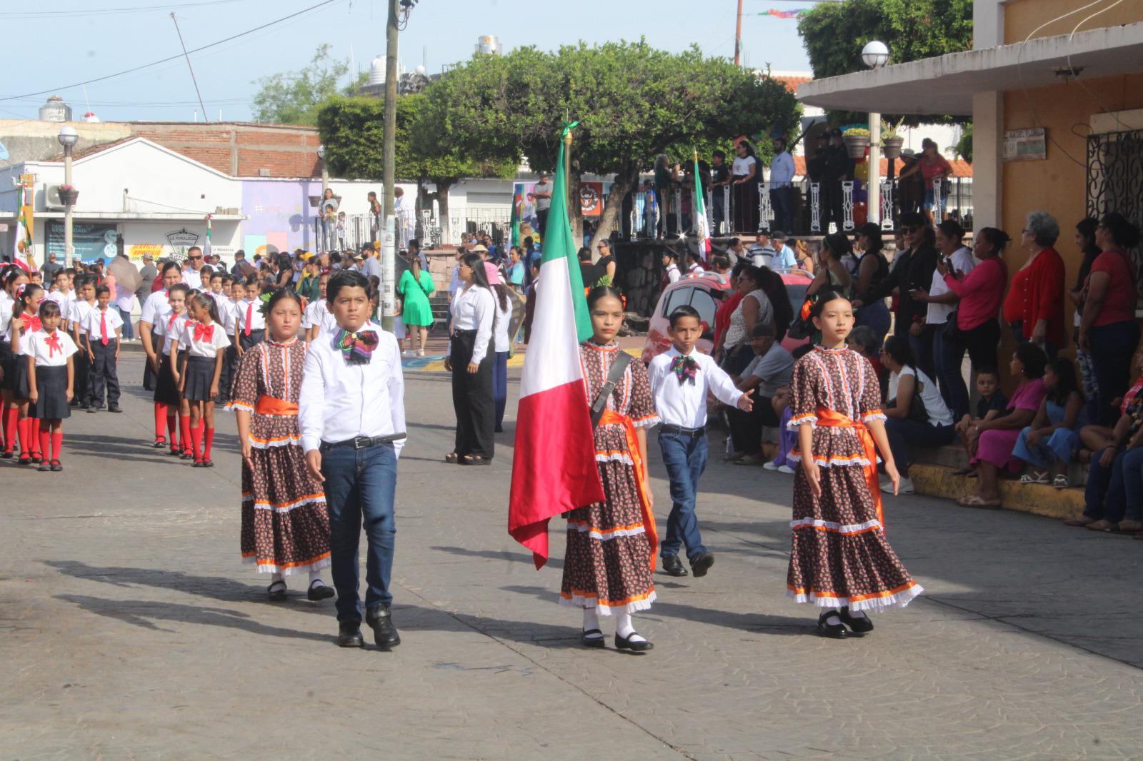 $!Conmemoran en Rosario el 215 aniversario de la Independencia de México