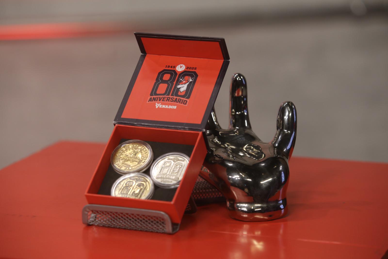 $!Presenta Venados de Mazatlán nuevos artículos conmemorativos por su 80 aniversario