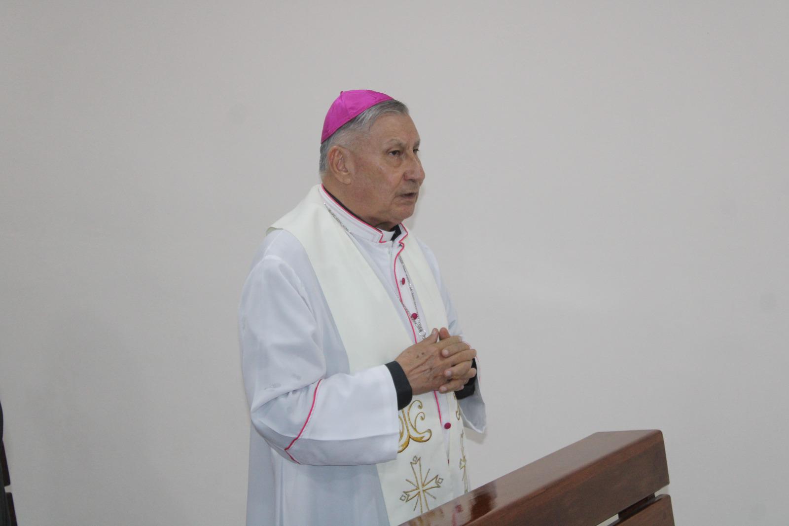 $!Obispo de Mazatlán bendice Capilla de Adoración Perpetua y eleva plegarias por necesidades de fieles de Rosario