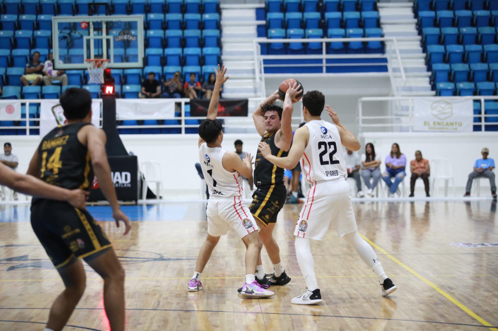 $!Deja escapar triunfo Piratas Basketball