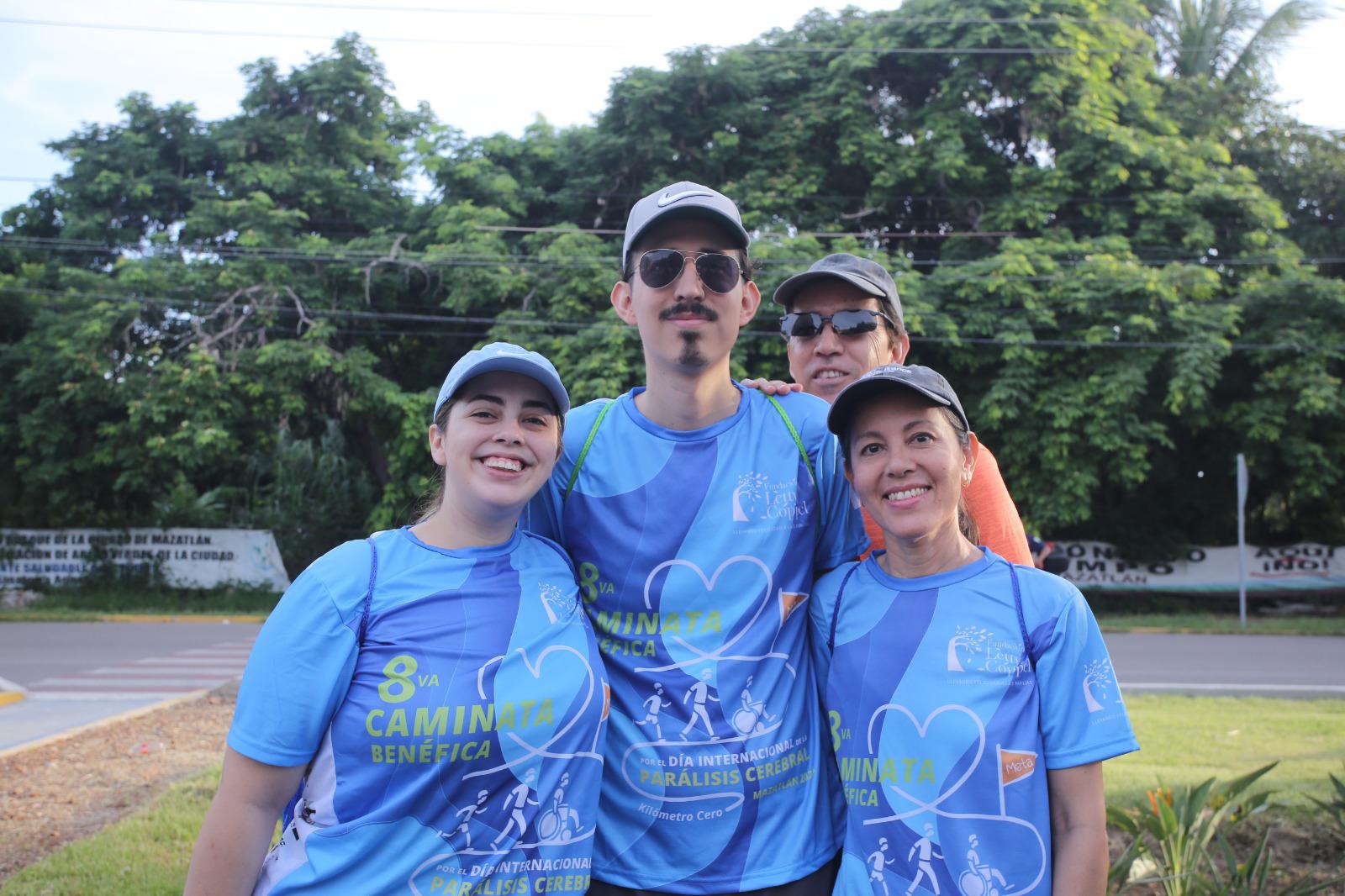 $!Carla Sarmiento, Emir Peñuelas, Arturo Peñuelas y Elena Yamaguchi.