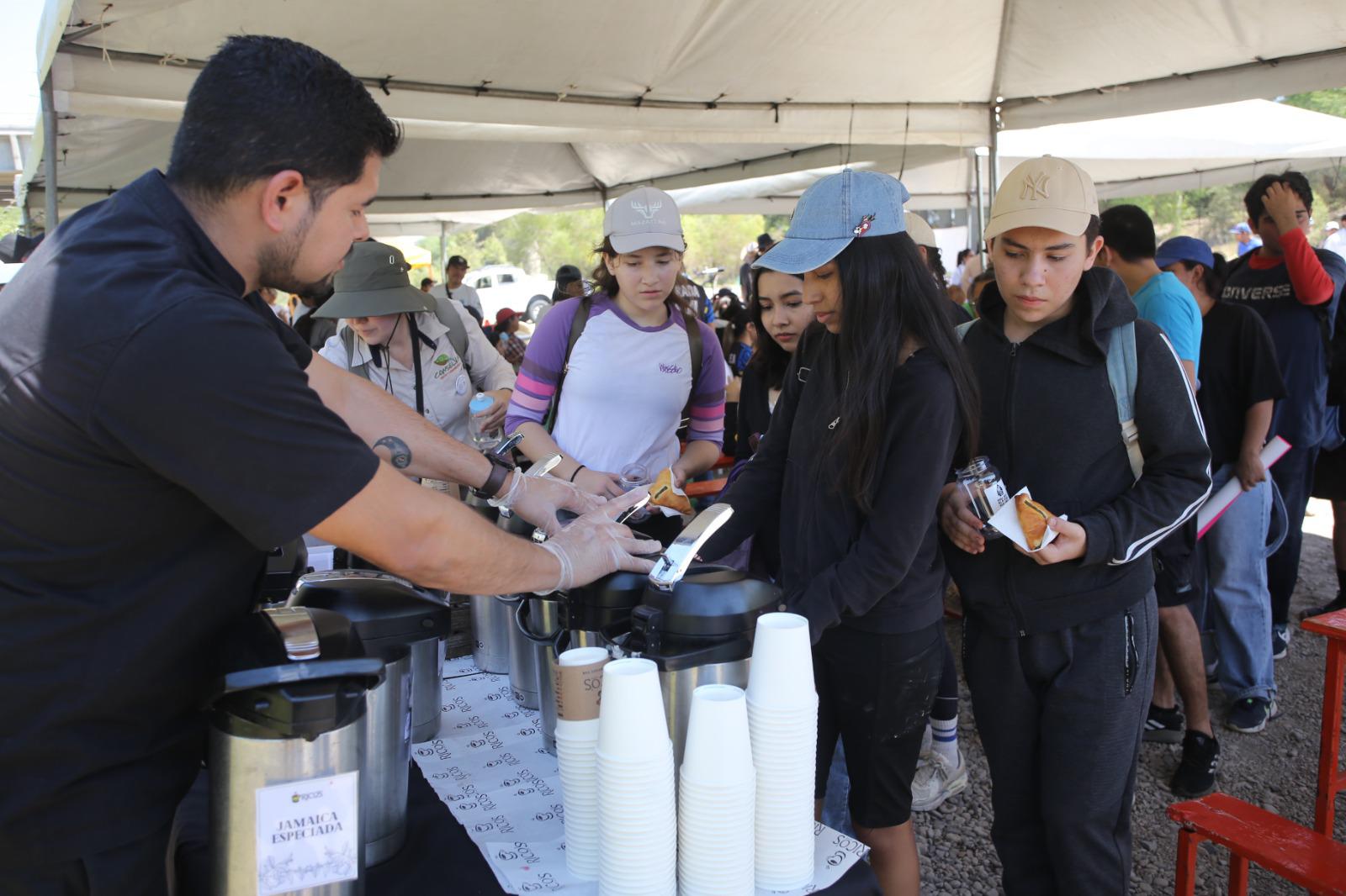$!Recogen hasta 820 kilos de basura en jornada de limpieza en el río Presidio de Villa Unión