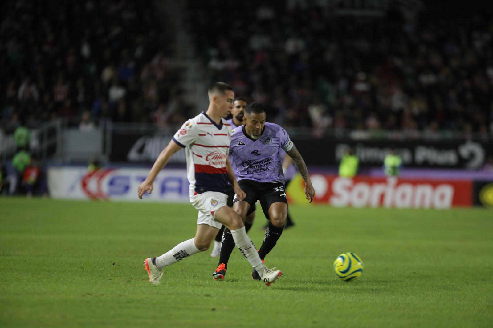 $!Mazatlán FC salva el empate ante Chivas de manera agónica