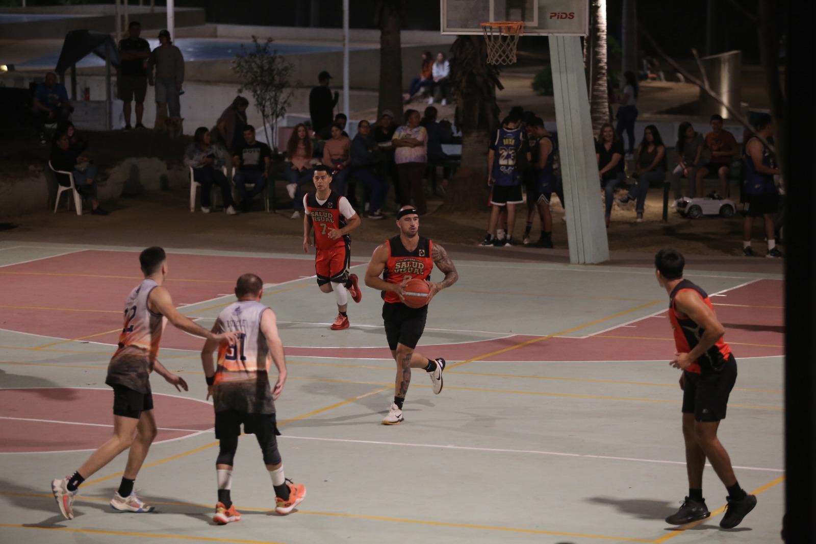 $!Restaurante El Velero deja ir el campeonato en Ciudades Hermanas