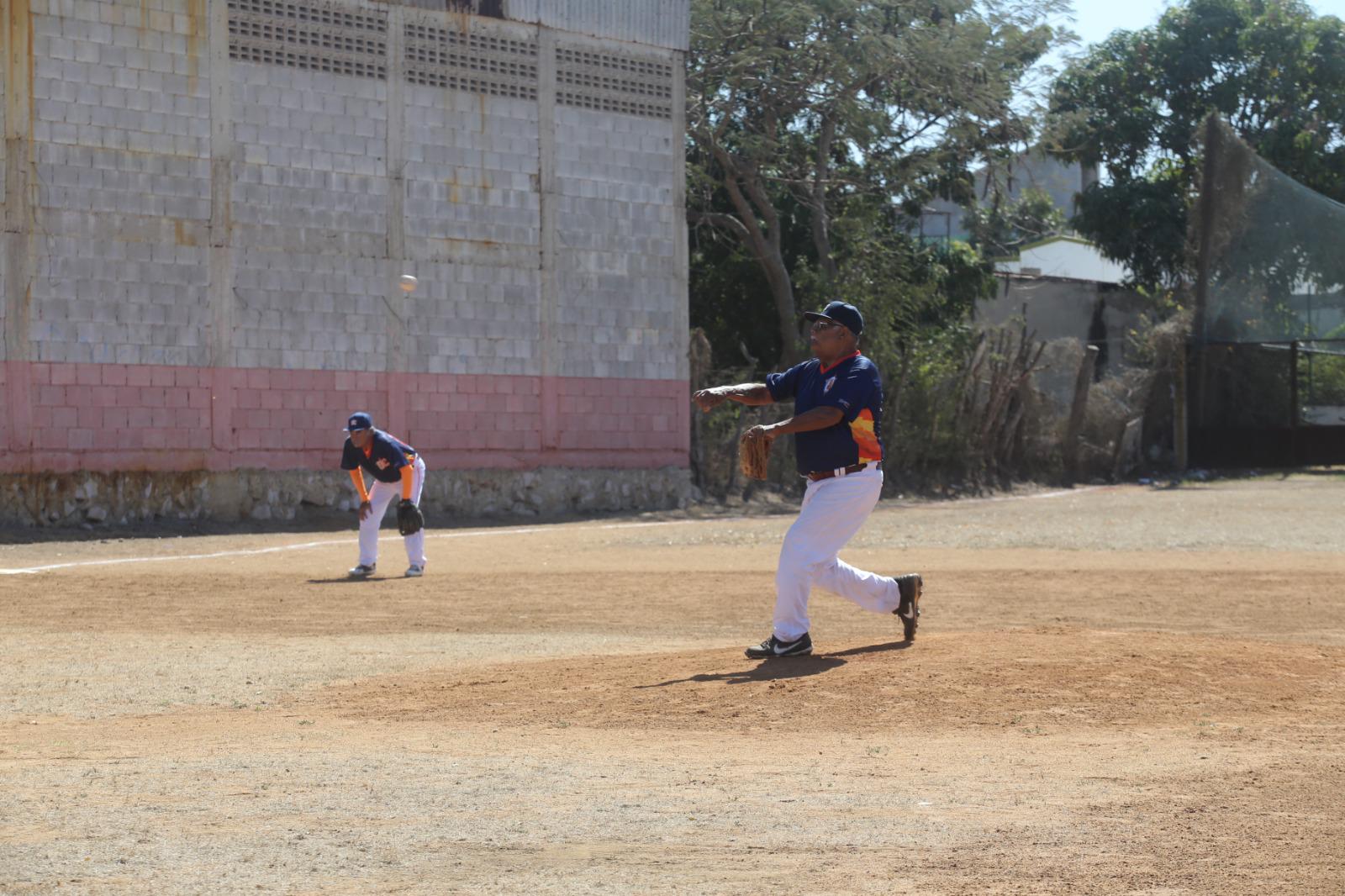 $!Rescate Marítimo propina paliza a Amigos OC, en Liga Supermáster