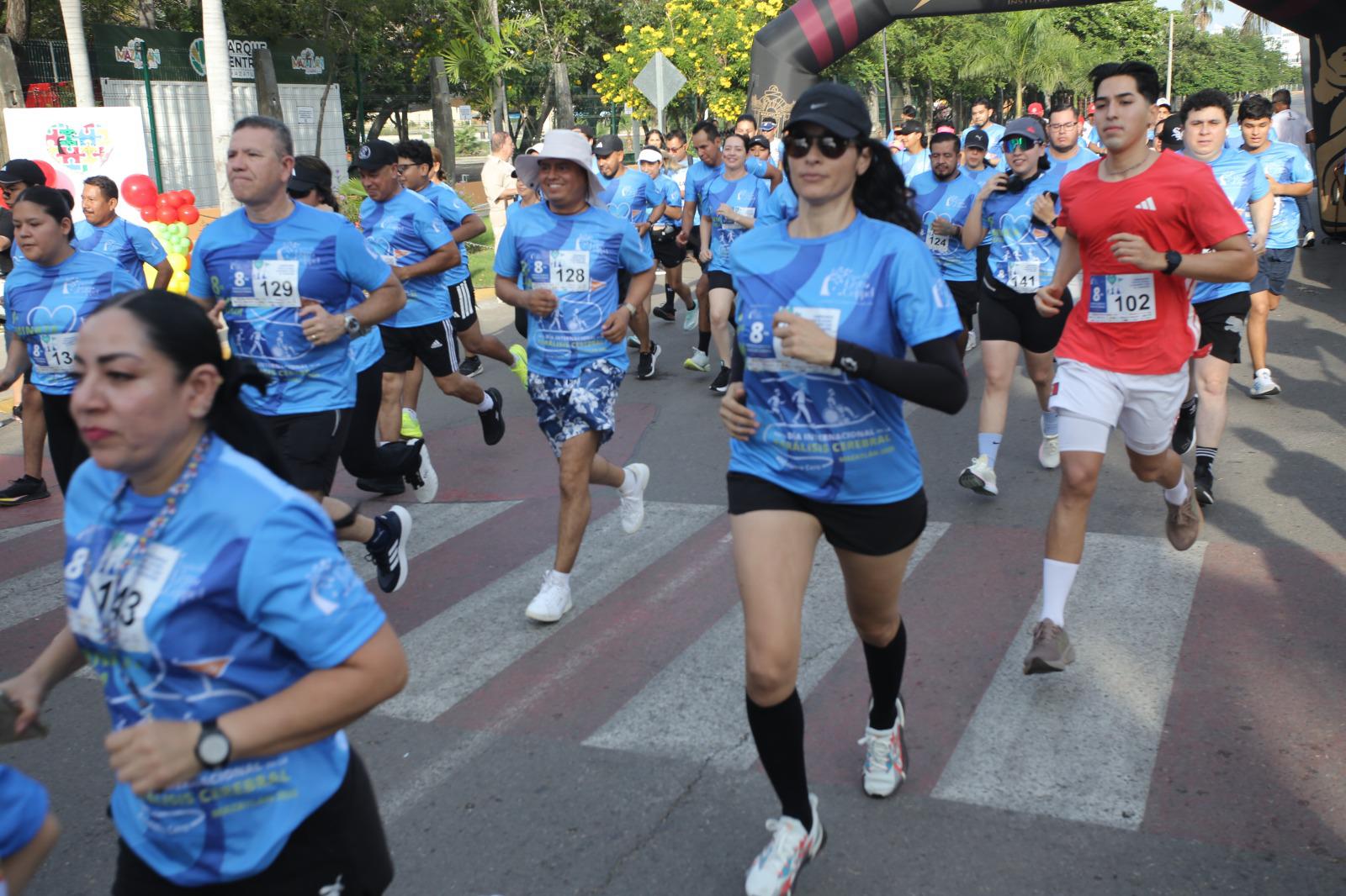 $!Celebran colorida Caminata por el Día Internacional de la Parálisis Cerebral en Mazatlán