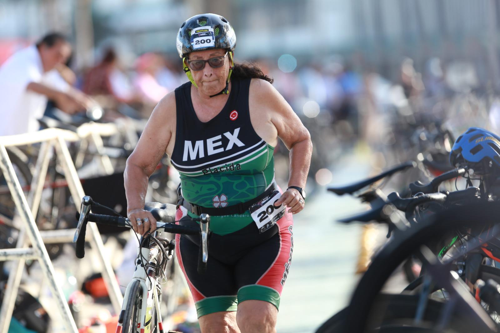 $!Más de 200 triatletas participan en Triatlón Trimaz 2026