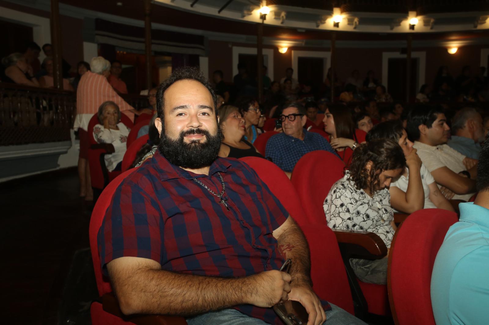 $!El tenor Jorge Echeagaray estuvo presente.