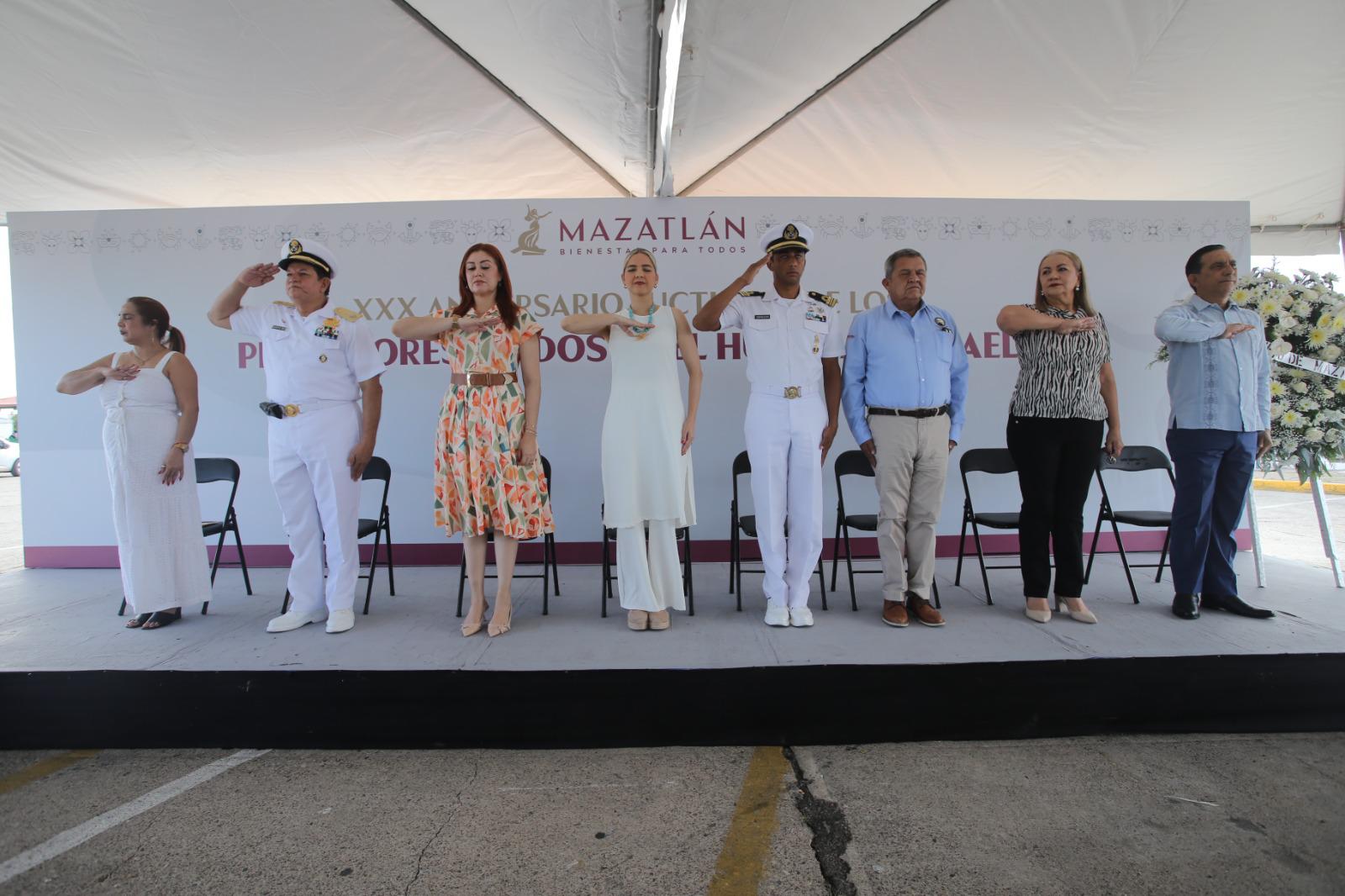 $!Con honores y después de 30 años, recuerdan a los pescadores fallecidos por los huracanes Ismael y Newton