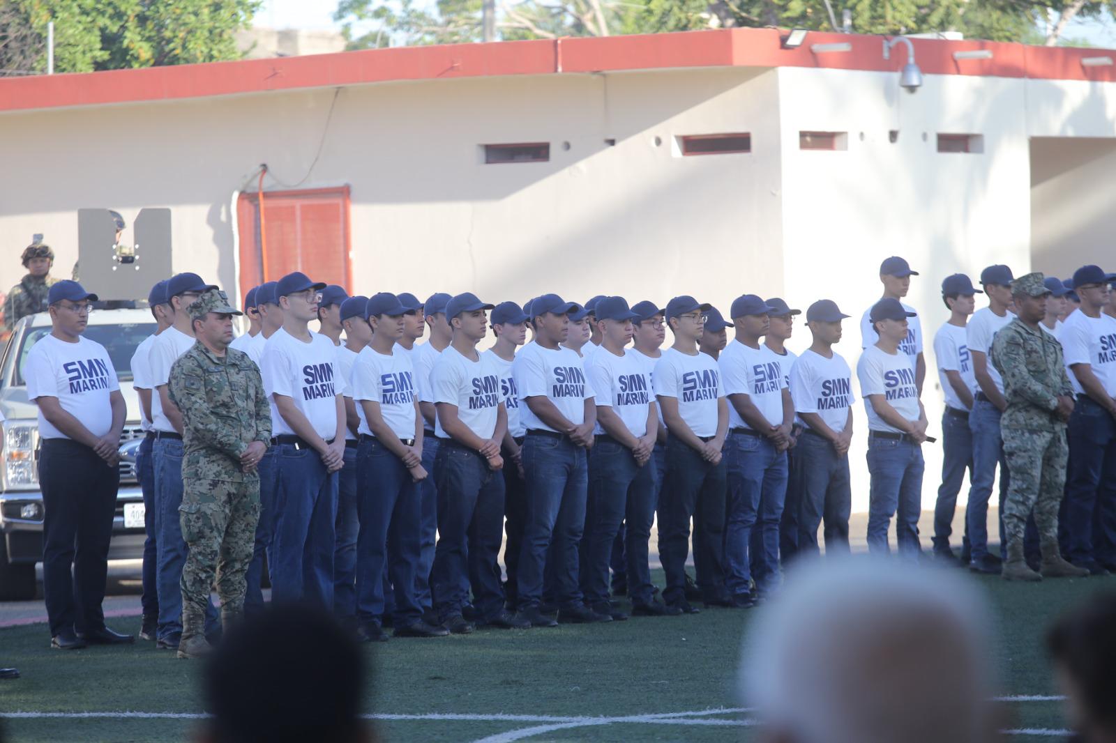 $!Concluyen 85 jóvenes su Servicio Militar y reciben cartilla liberada en la Cuarta Región Naval