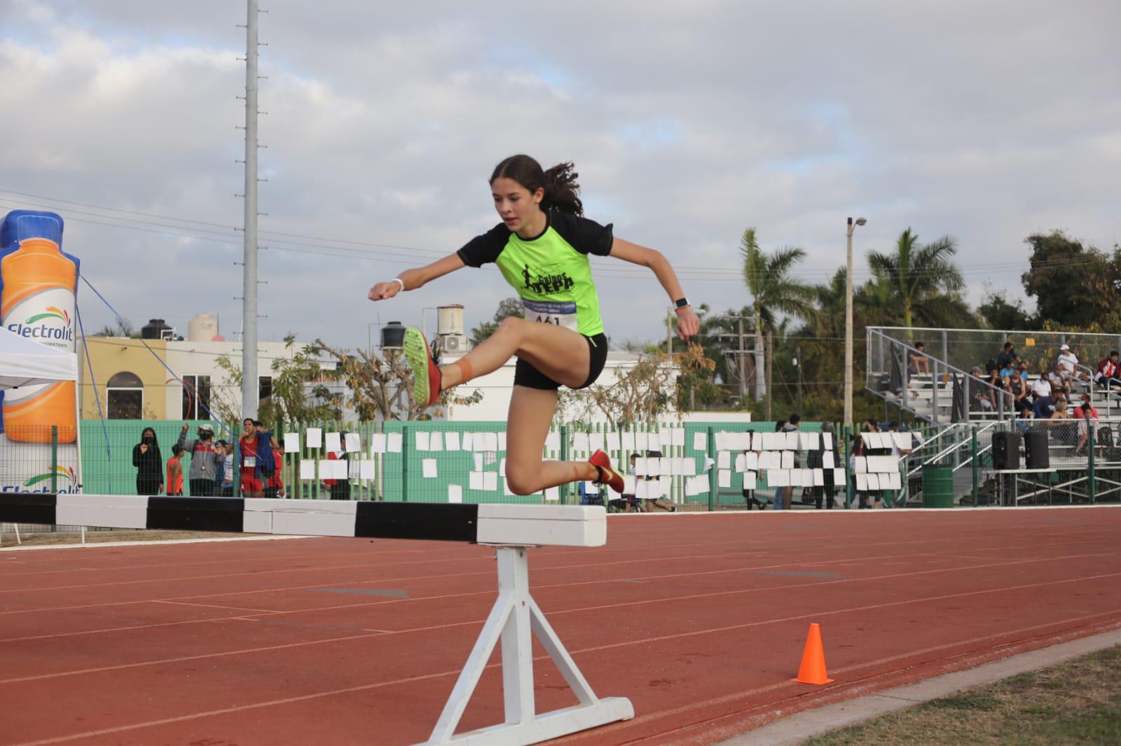 $!Fluye la adrenalina en el Sexto Encuentro Atlético de Pista y Campo 2022