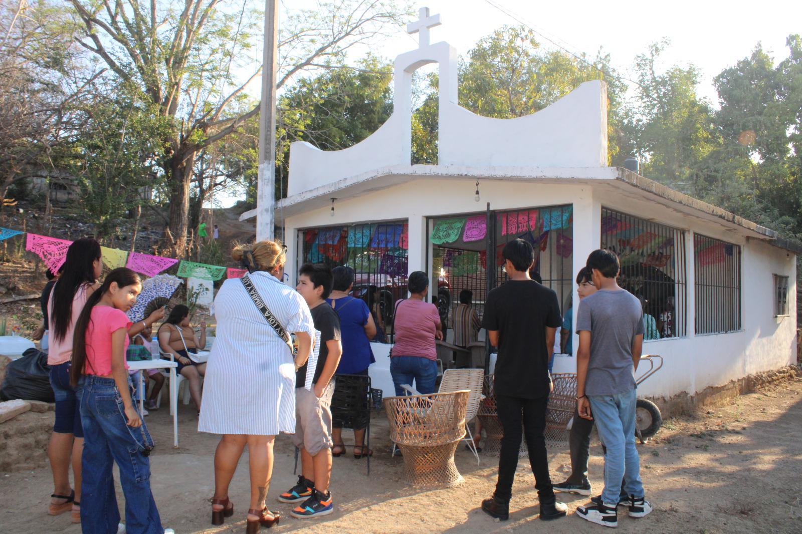 $!Celebran a la Virgen Aparecida o del Pilar, en colonia de El Rosario
