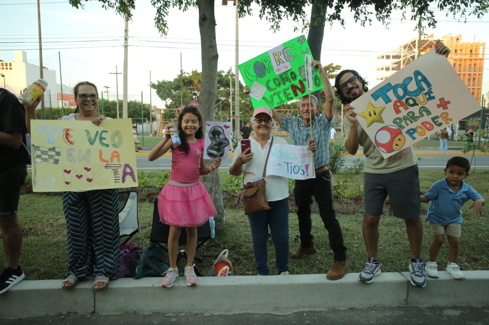 $!Corredores de todo el País toman salida de 10 kilómetros del Gran Maratón Mazatlán