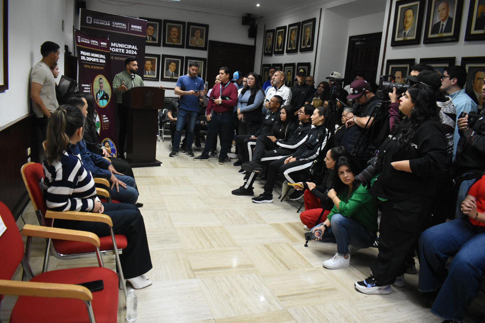 $!Reconocen a deportistas y entrenadores de Culiacán con el Premio Municipal del Deporte 2024