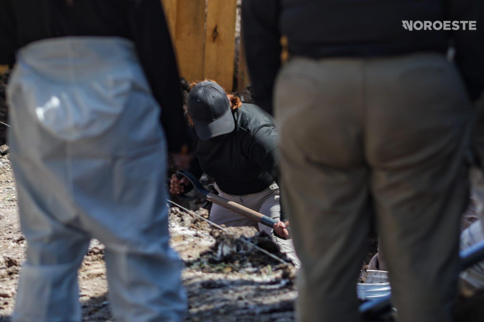 $!Sabuesos Guerreras exige frenar exhumaciones en Panteón 21 de Marzo, en Culiacán, ante rezago forense