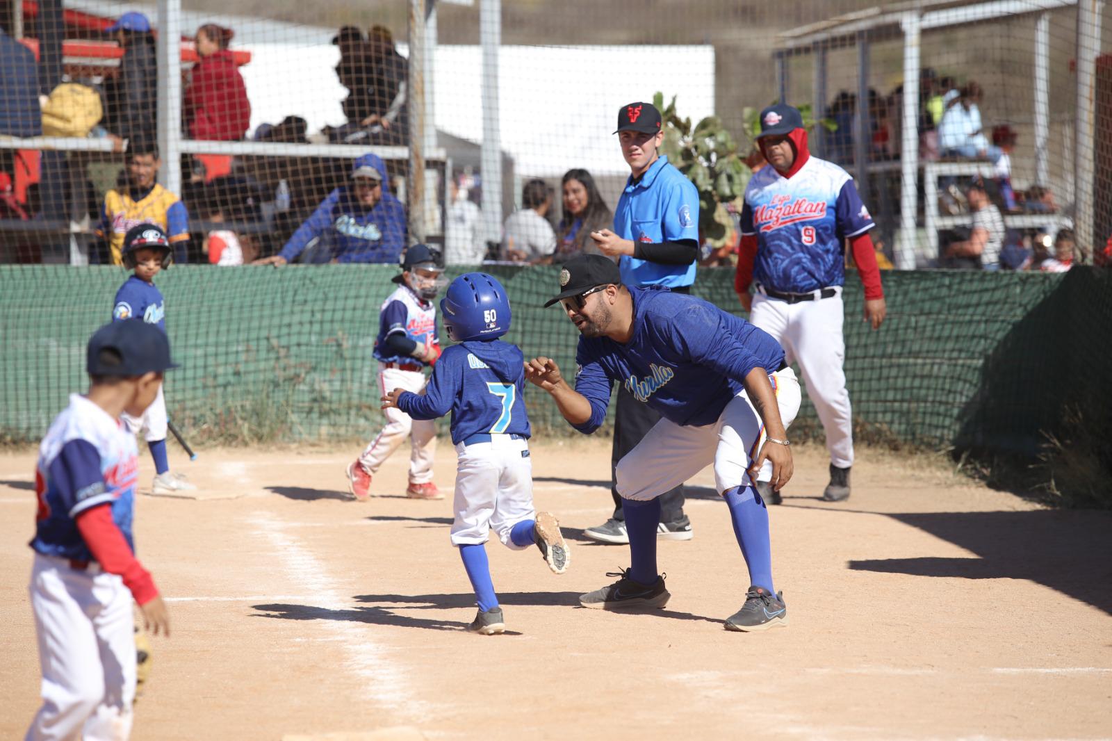 $!Liga Mazatlán hace valer la casa en Copa Carnaval de Beisbol