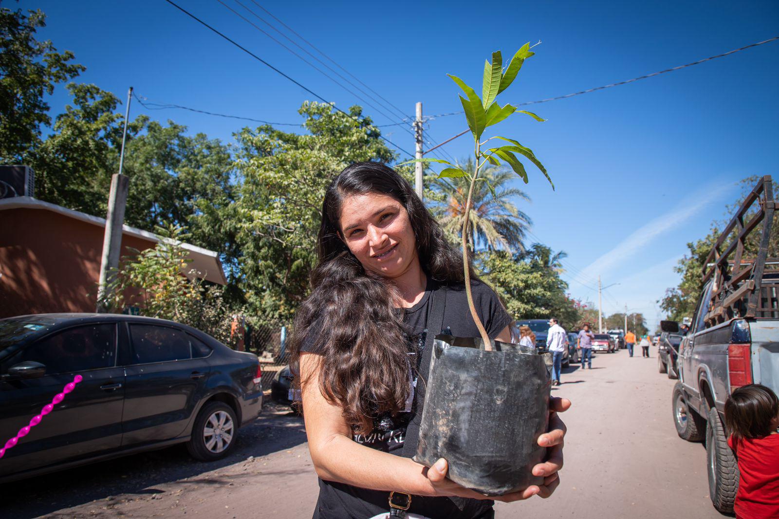 $!Llegan Jornadas de Bienestar al poblado de Las Flores, en Culiacán