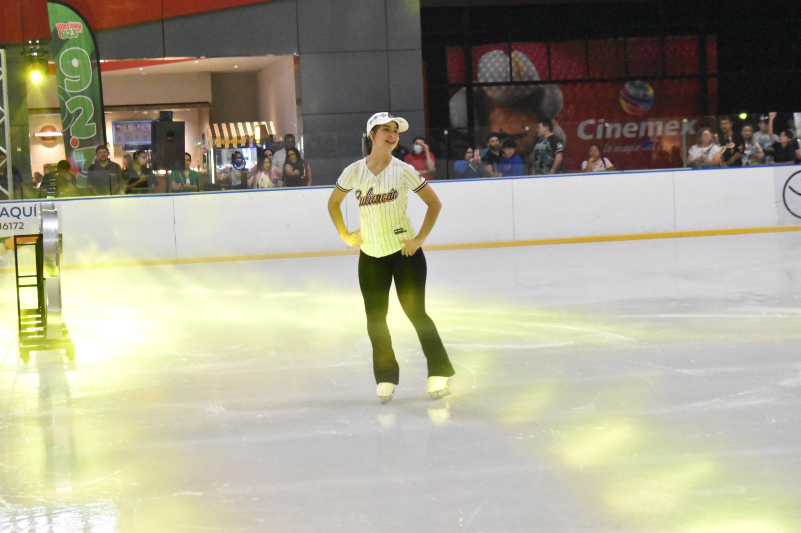 $!Tomateros de Culiacán presenta sus uniformes con espectáculo sobre hielo