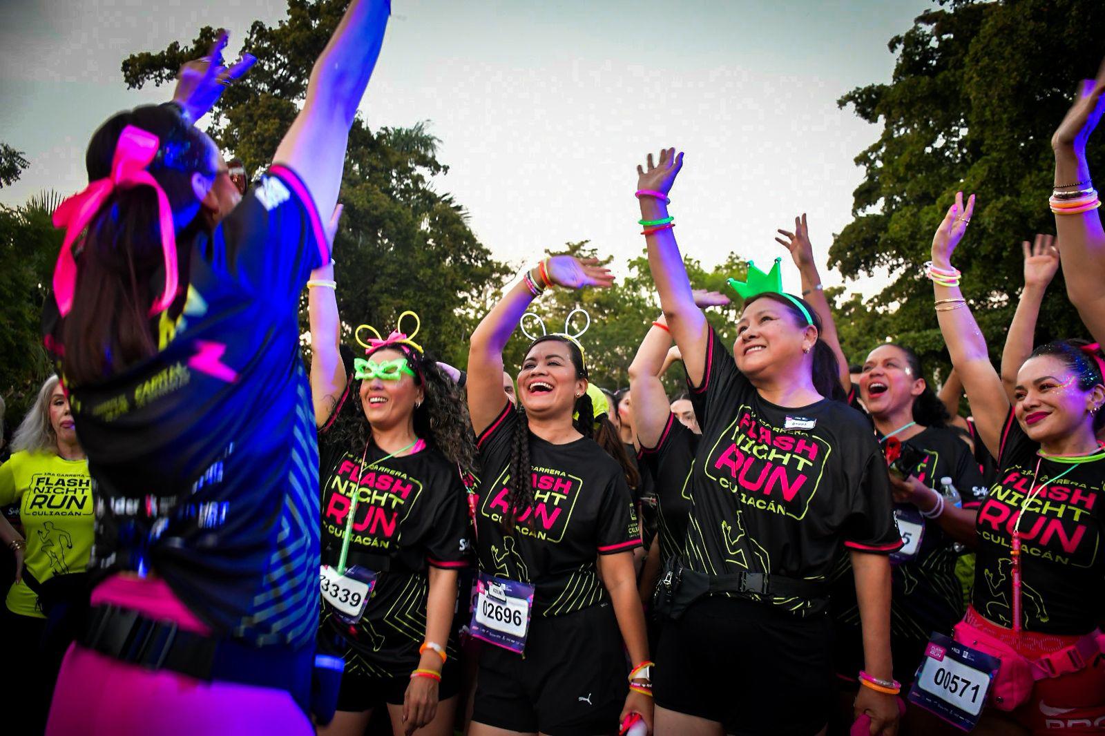 $!Culiacán corre de noche en la primera Flash Night Run