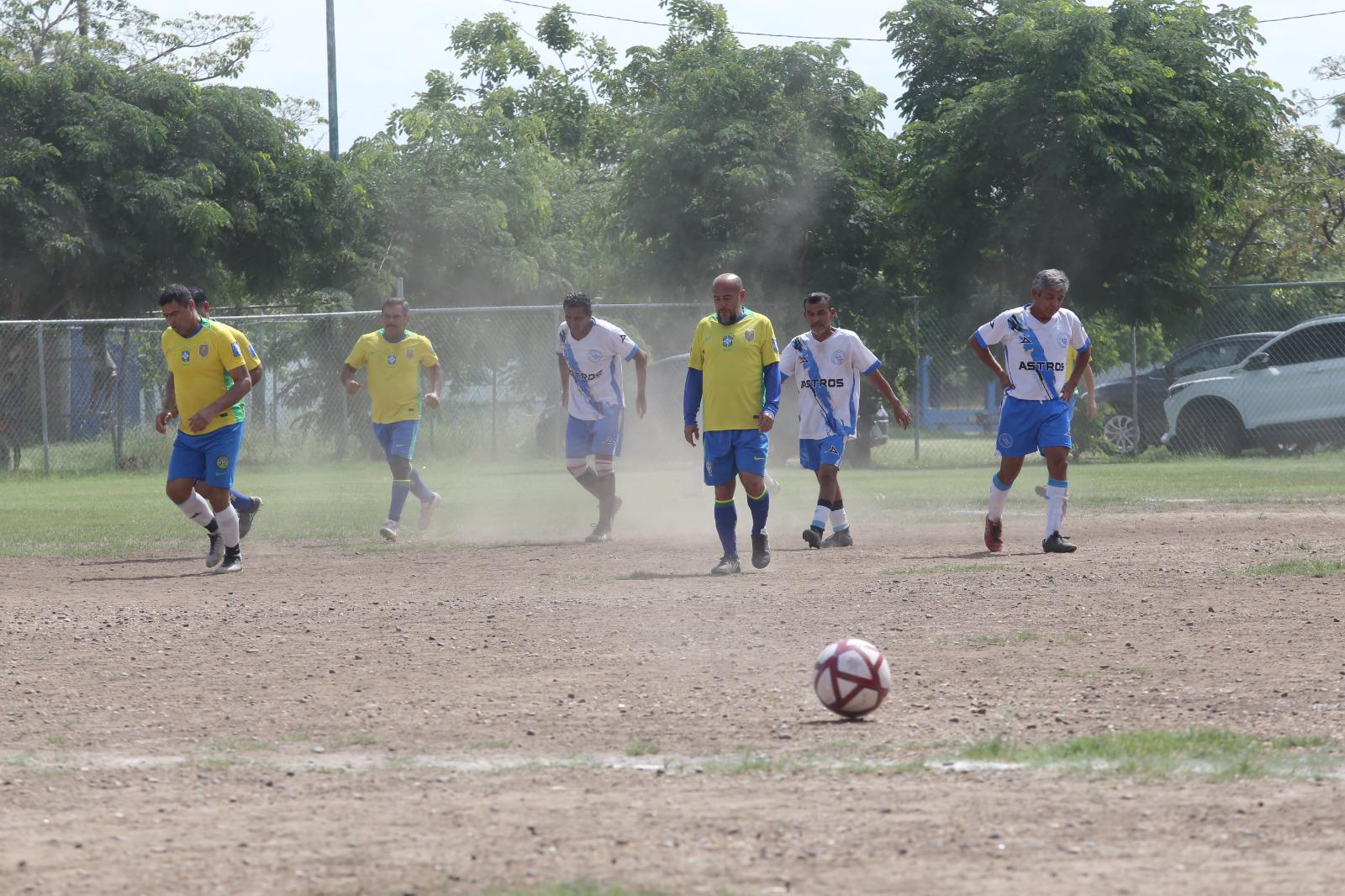$!Oldies Yakama FC vence a Astros y se corona campeón de la Liga Platino en el Muralla