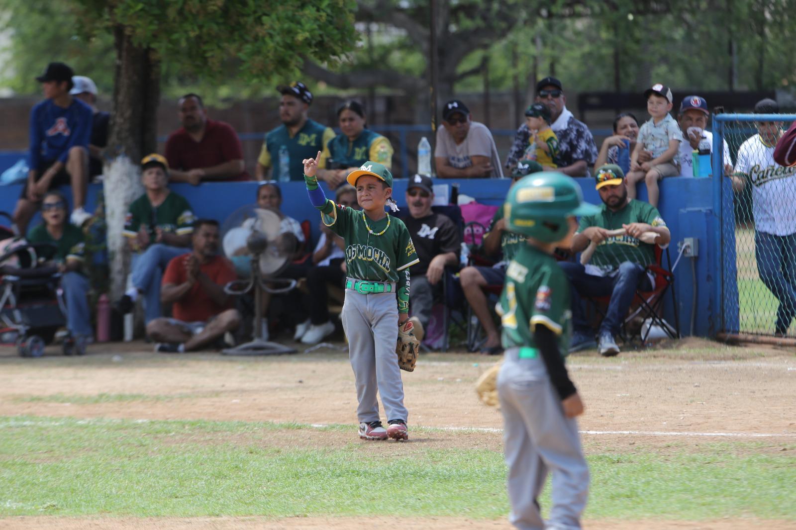 $!Liga Ahome Verde conquista el Nacional Escuelita-Pastel celebrado en Mazatlán