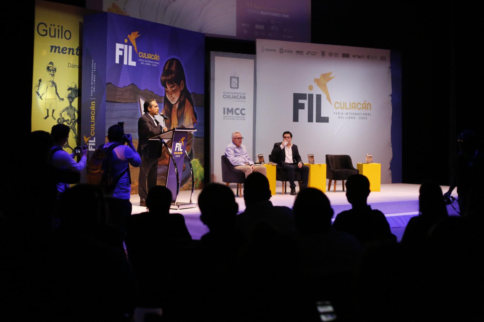 $!Asiste gobernador Rocha Moya a la FIL Culiacán 2025 en su segundo día de actividades