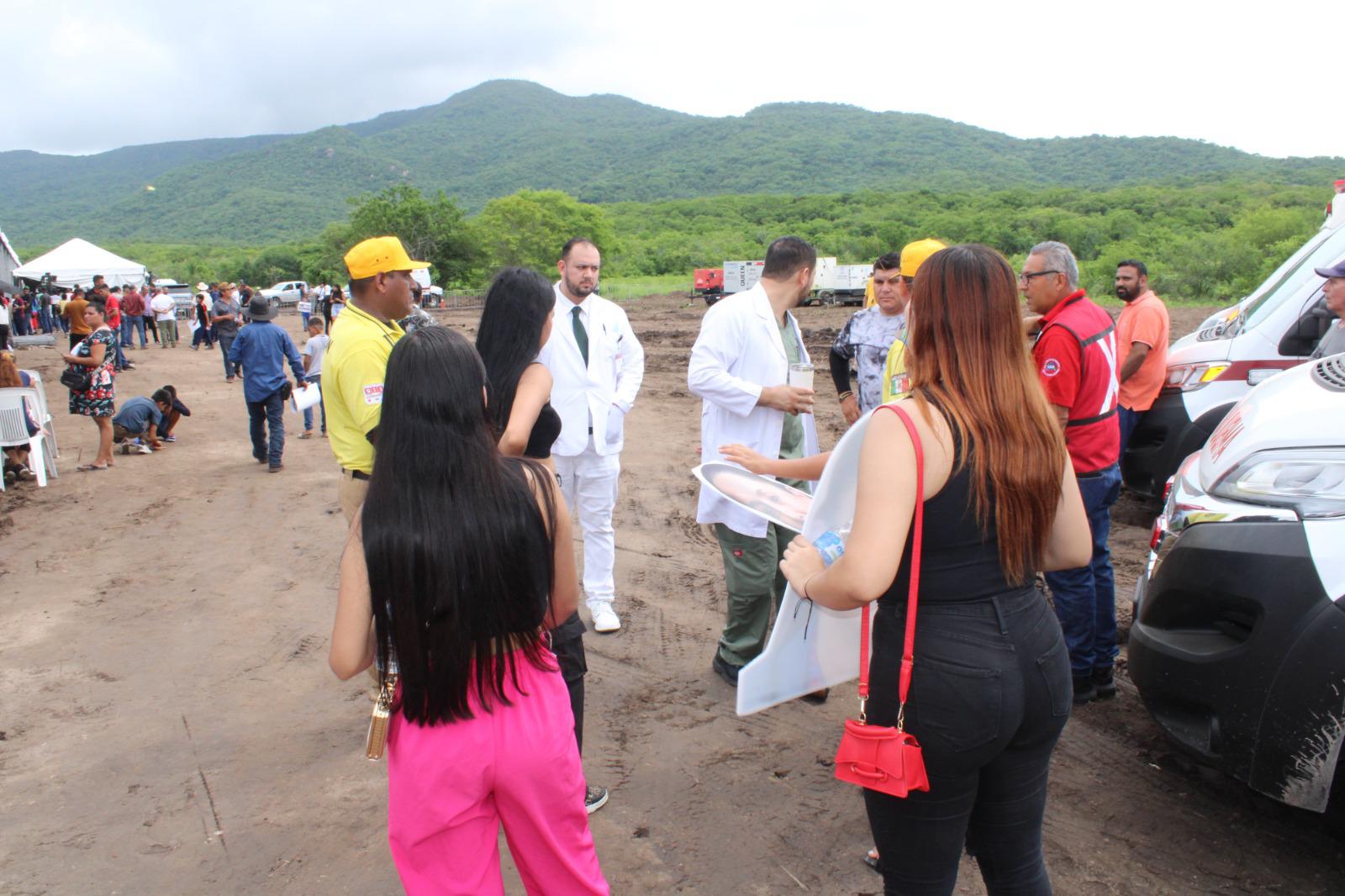 $!Salud reporta alrededor de 30 atenciones médicas durante evento de AMLO y Sheinbaum en Rosario