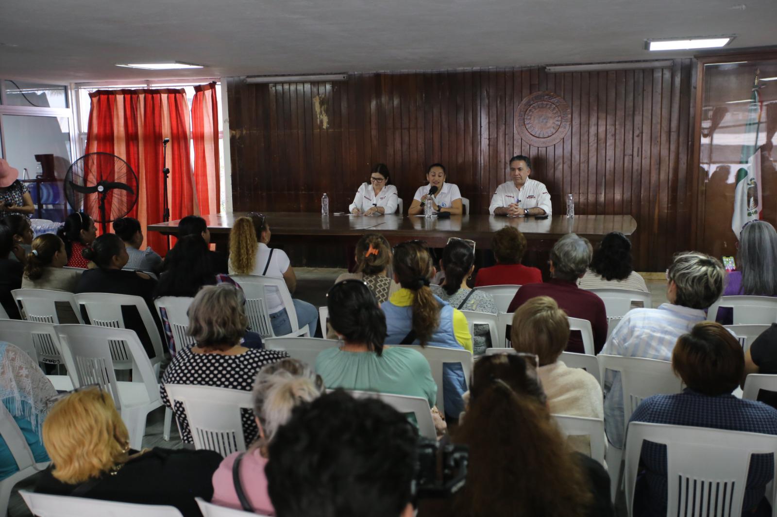$!Piden mujeres empacadoras de Mazatlán que les reconozcan sus derechos laborales