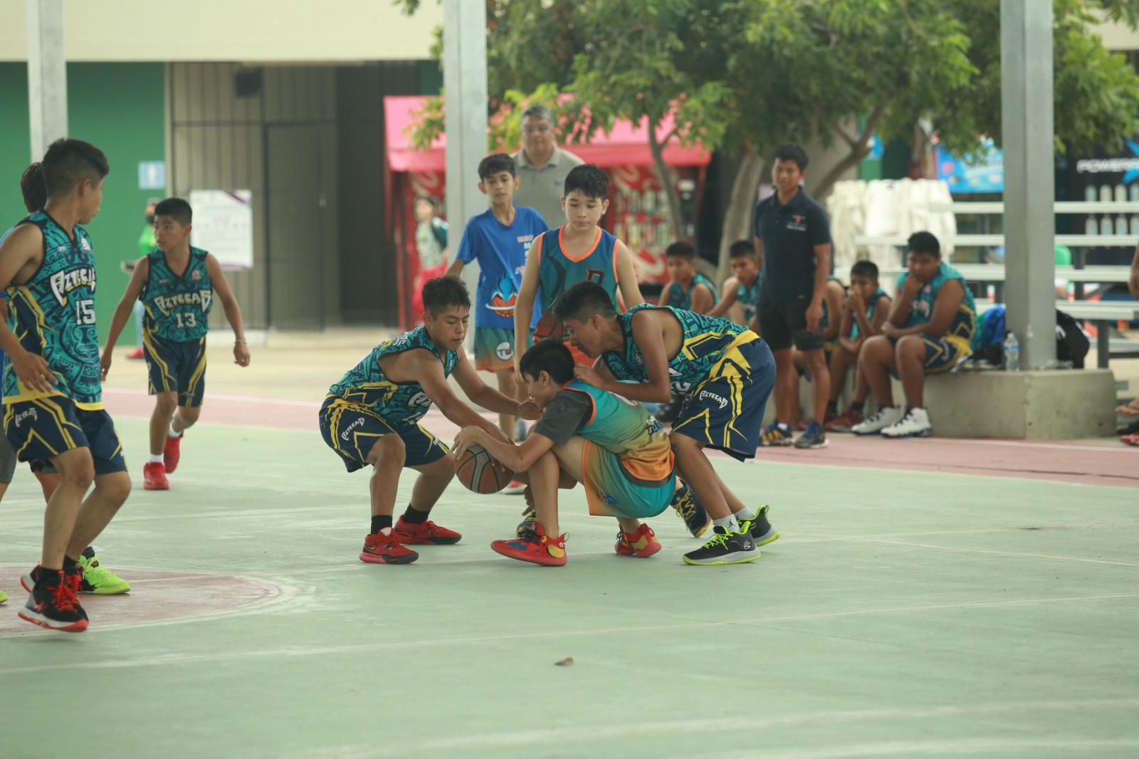 $!Niños Triquis arrasan en Olimpiada Indígena