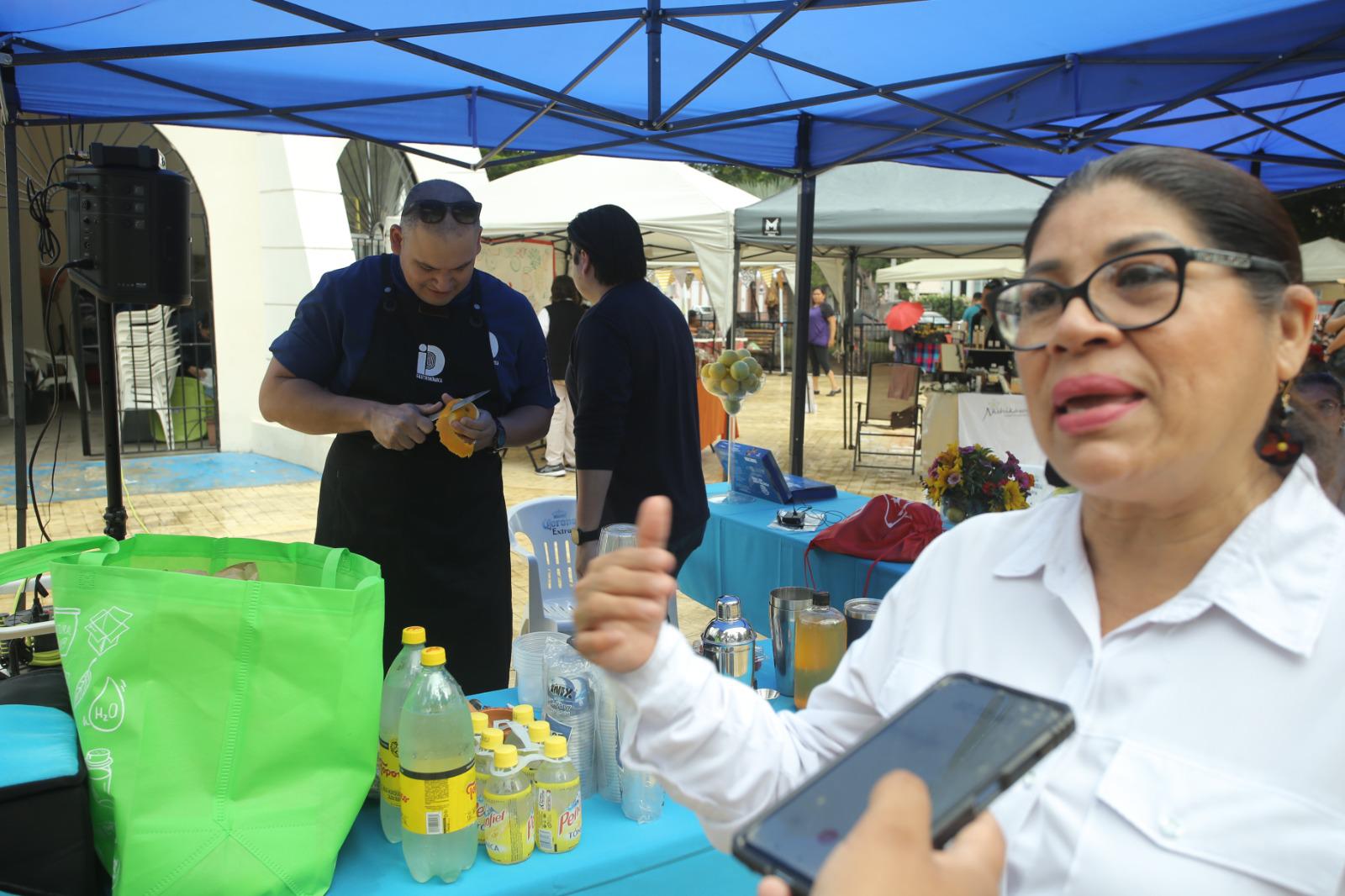 $!Mercado Orgánico realiza degustación de bebidas saludables hechas a base de frutos y colágeno marino