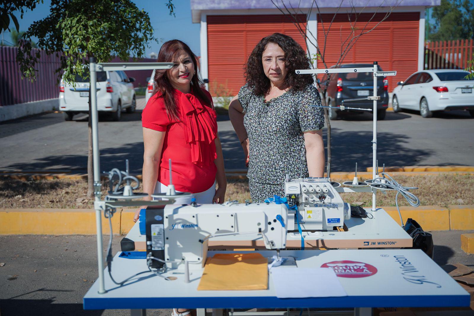 $!Gobierno de Sinaloa entrega equipos productivos a viudas de policías